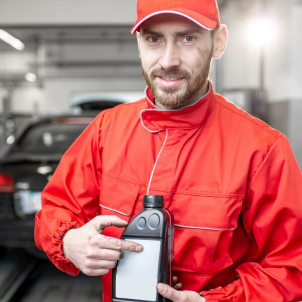 Welche Aufgabe hat Motoröl in einem Verbrennungsmotor 