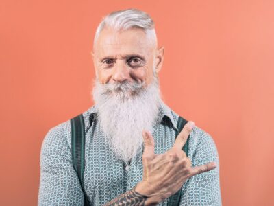 Ist ein Grauer Bart attraktiv: Der Aufstieg des grauen Bartes als Stil-Statement