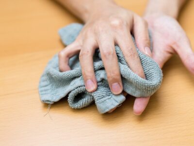 Was kann man gegen schwitzige Hände machen